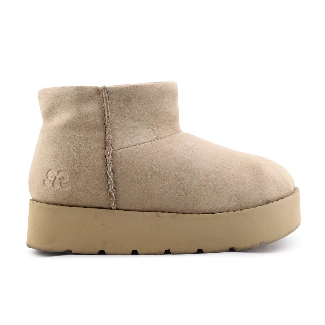 Pull & Bear Suede Ankle Boot