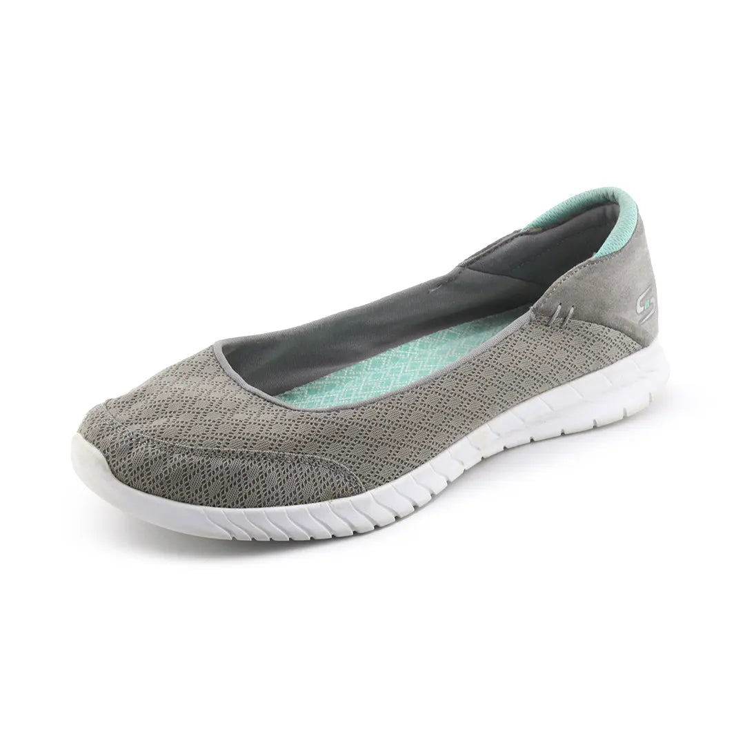Skechers