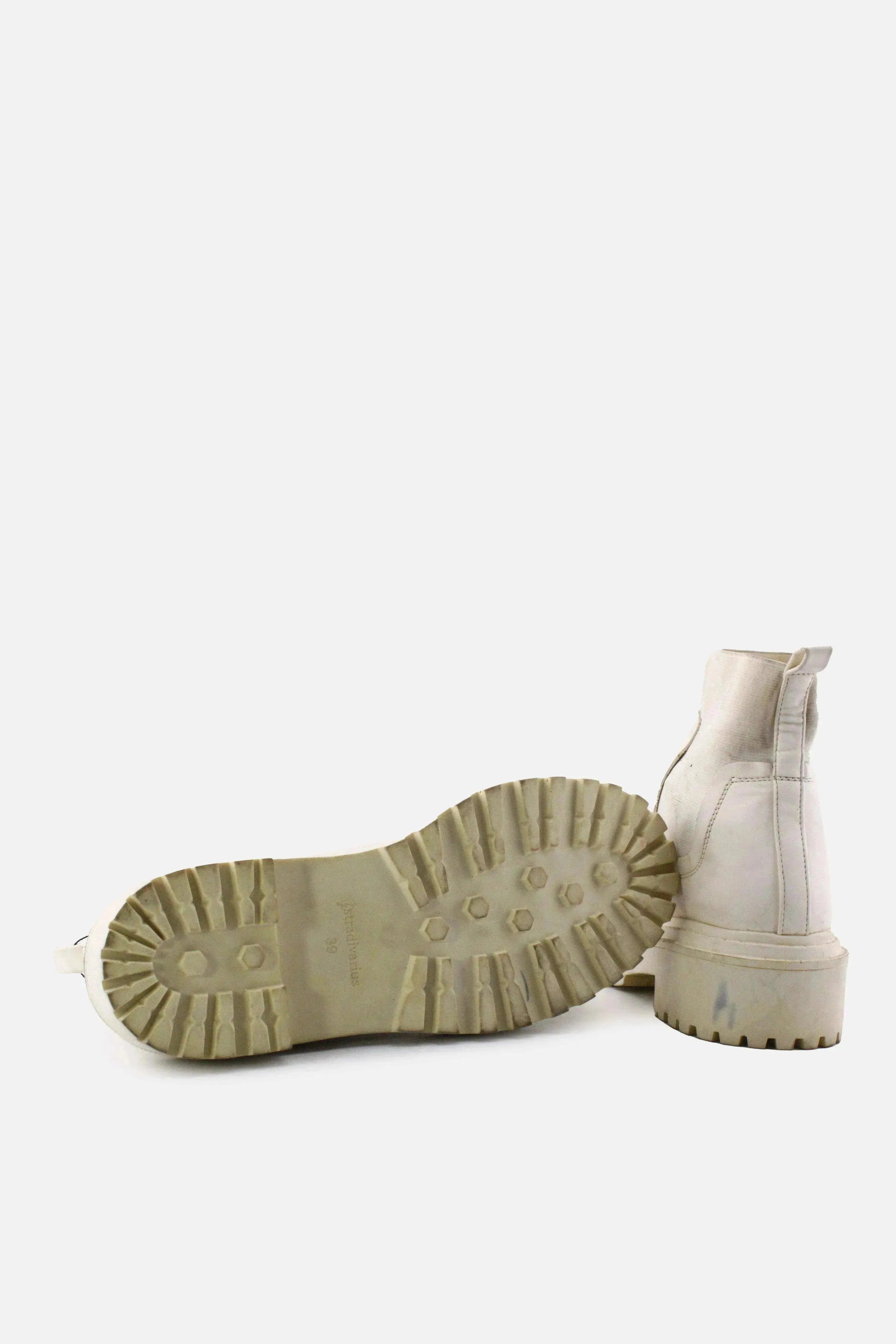 Stradivarius Stretchable Chelsea Ankle Boots | 100% Authentic Leather - sundaybazar