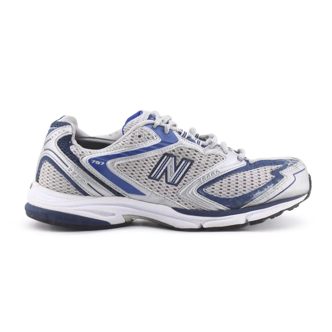 New Balance 767 Breast Cancer Awareness