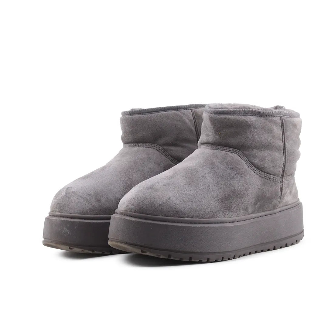 Bershka Suede Ankle Boot