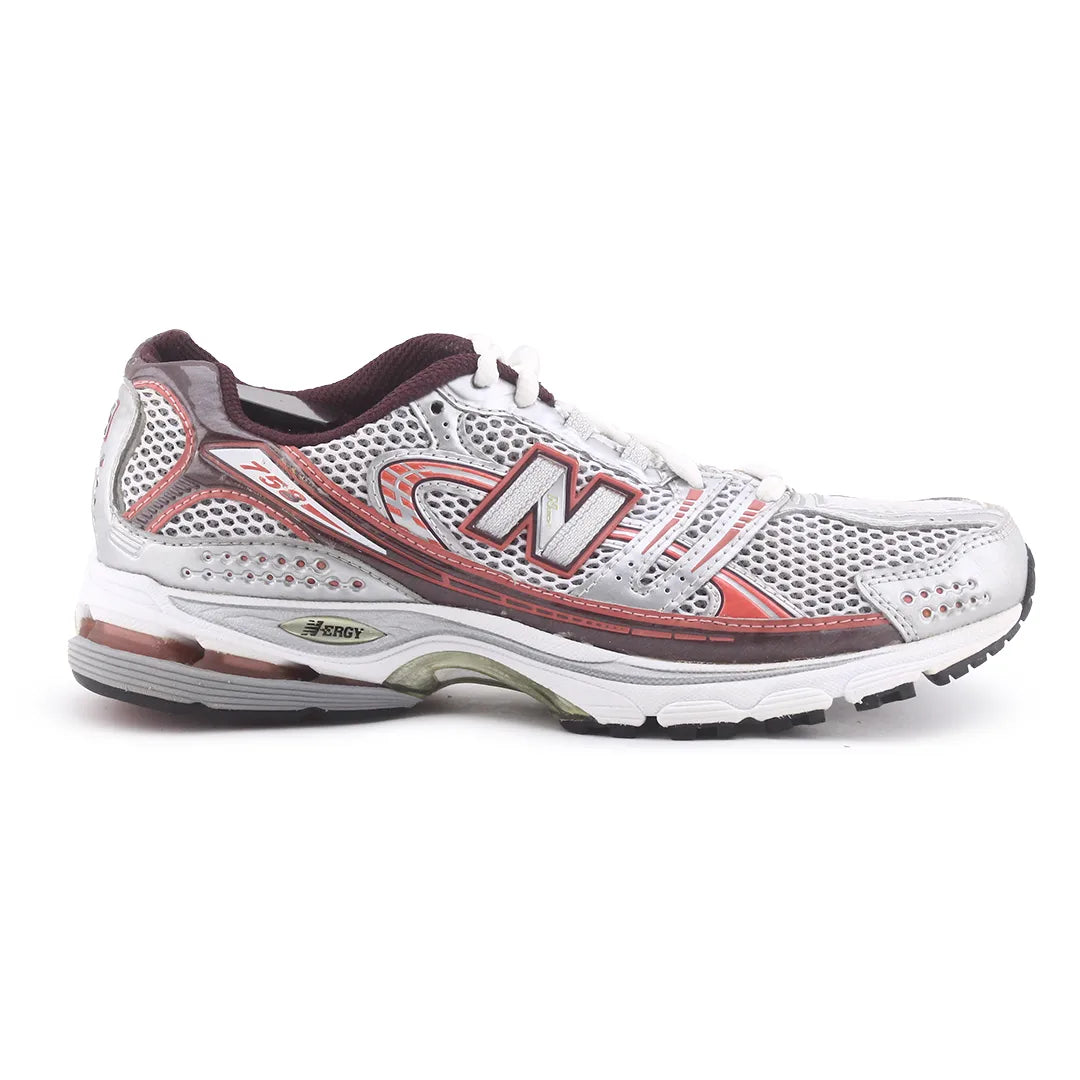 New Balance 758
