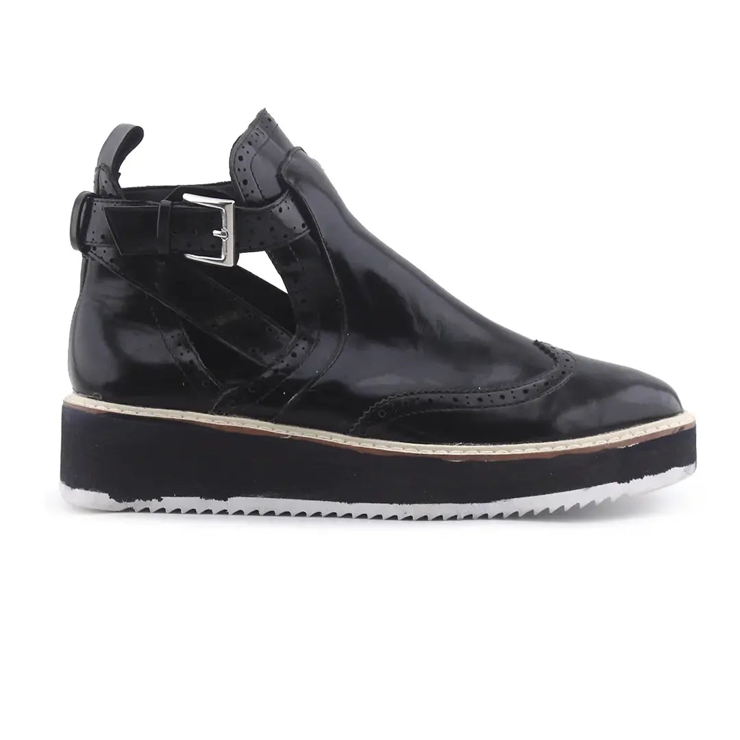 Zara Basic