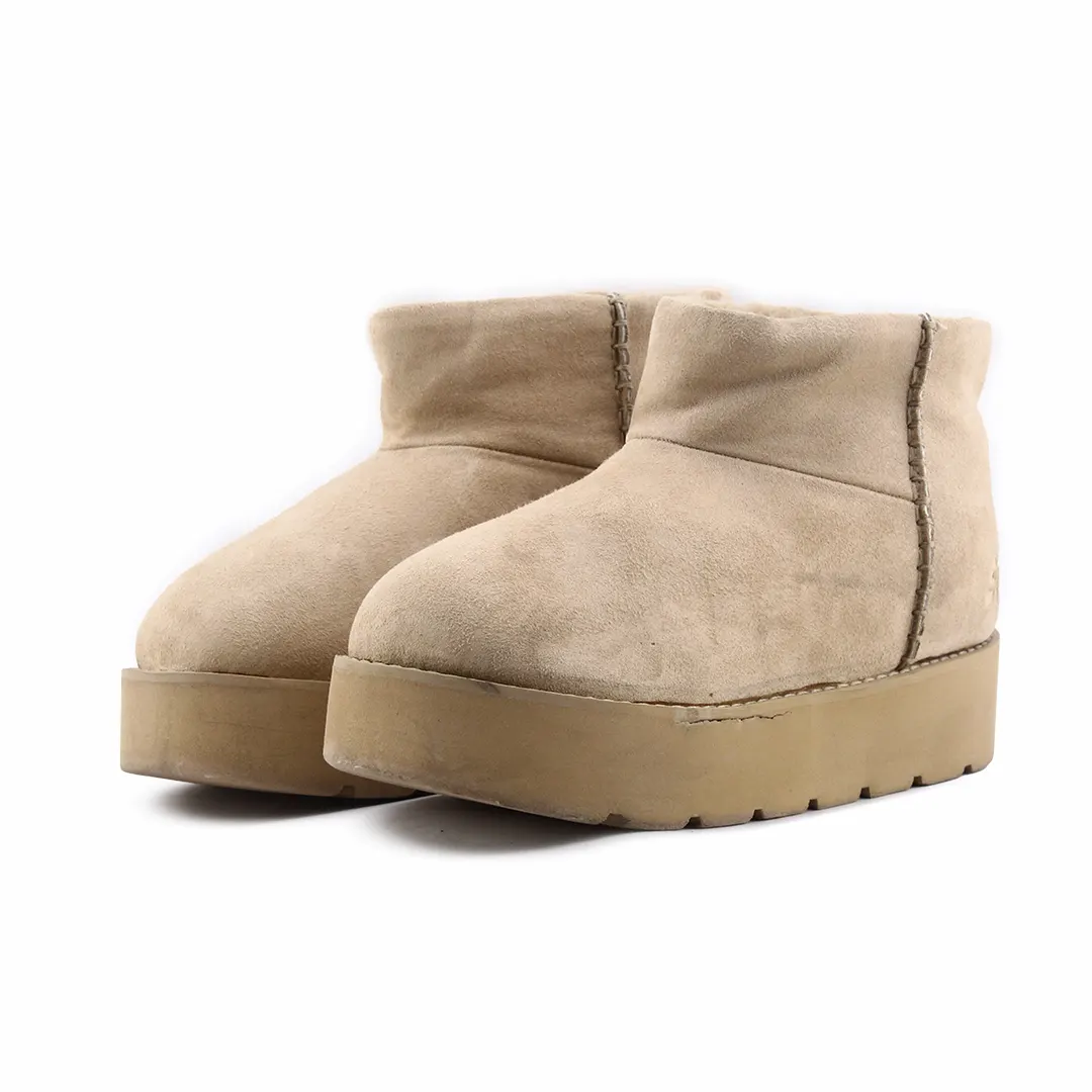 Pull & Bear Suede Ankle Boot