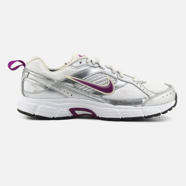 Nike Girls 4 Youth Dart 8