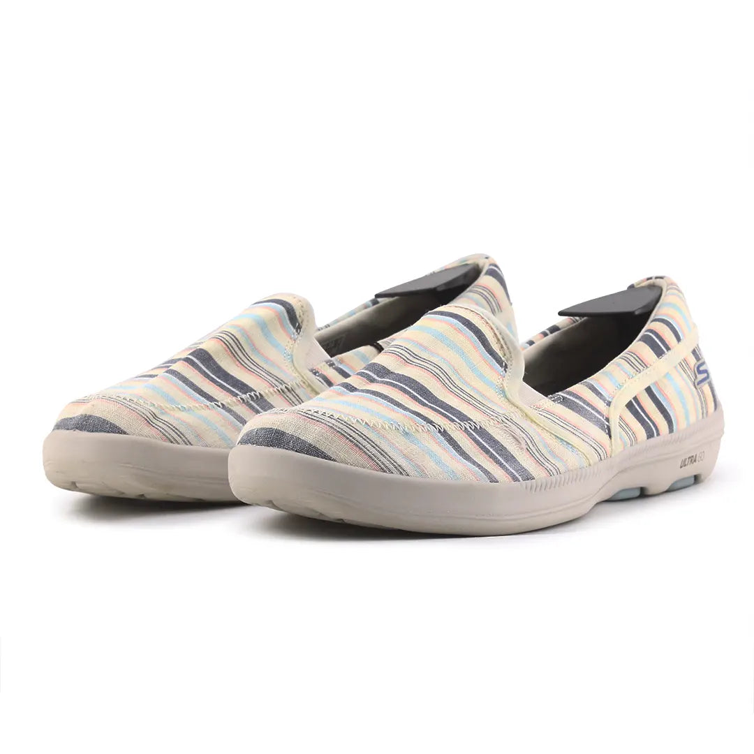 Skechers