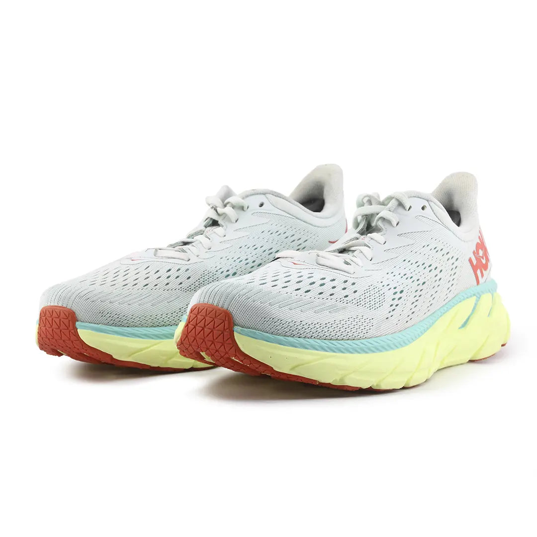 Hoka One One Clifton 7