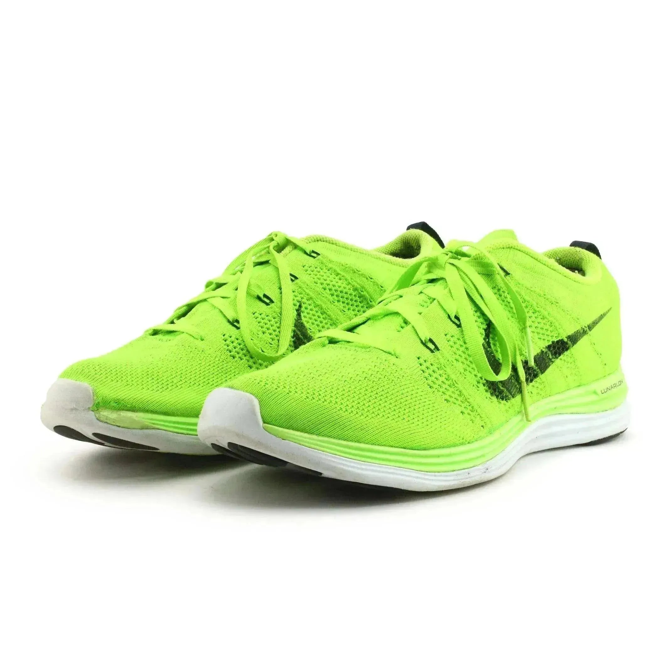 lime green nike flyknit