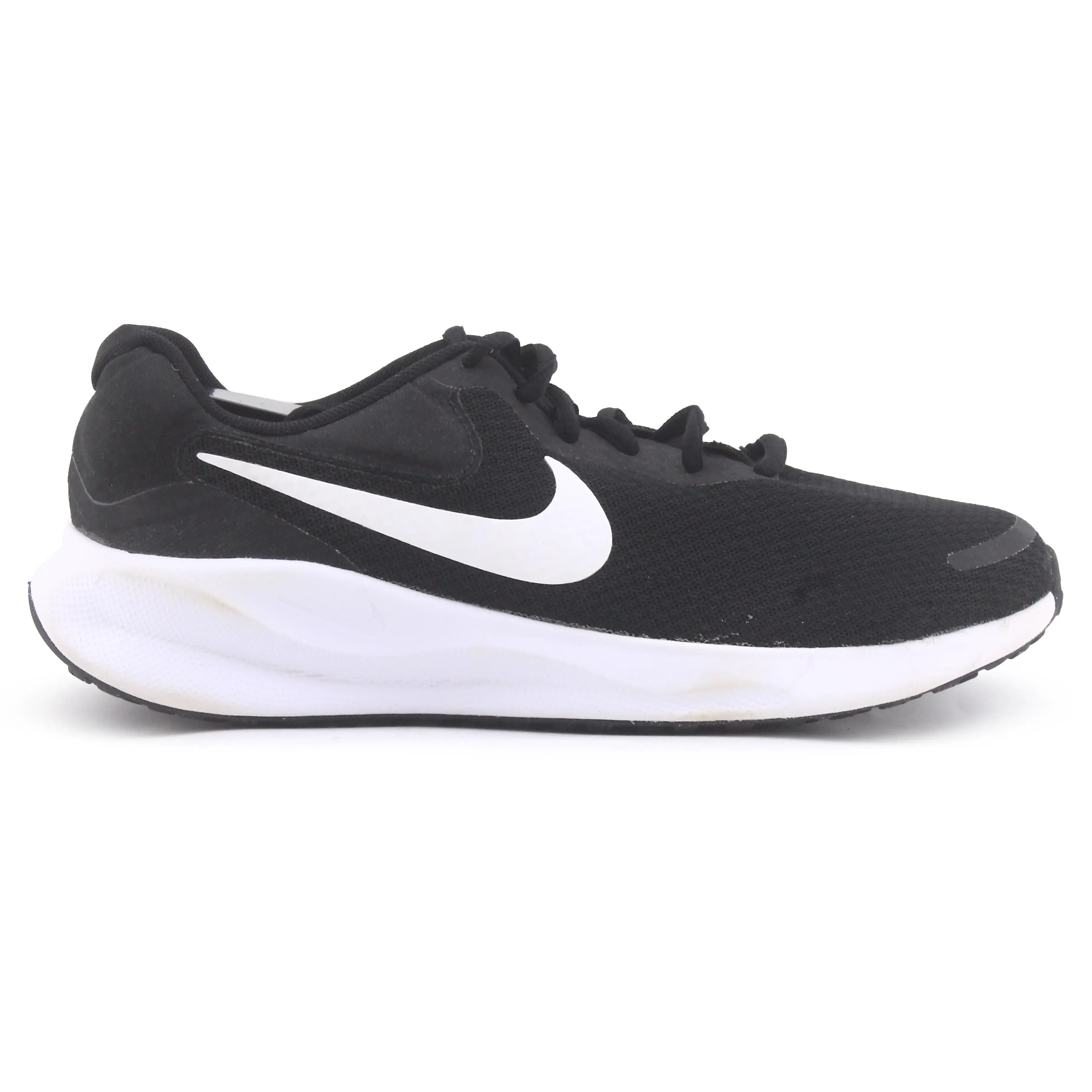 Nike Revolution 7