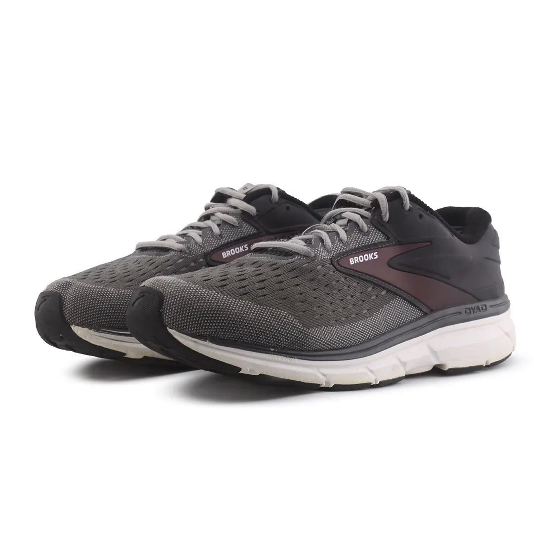 Brooks Dyad 11