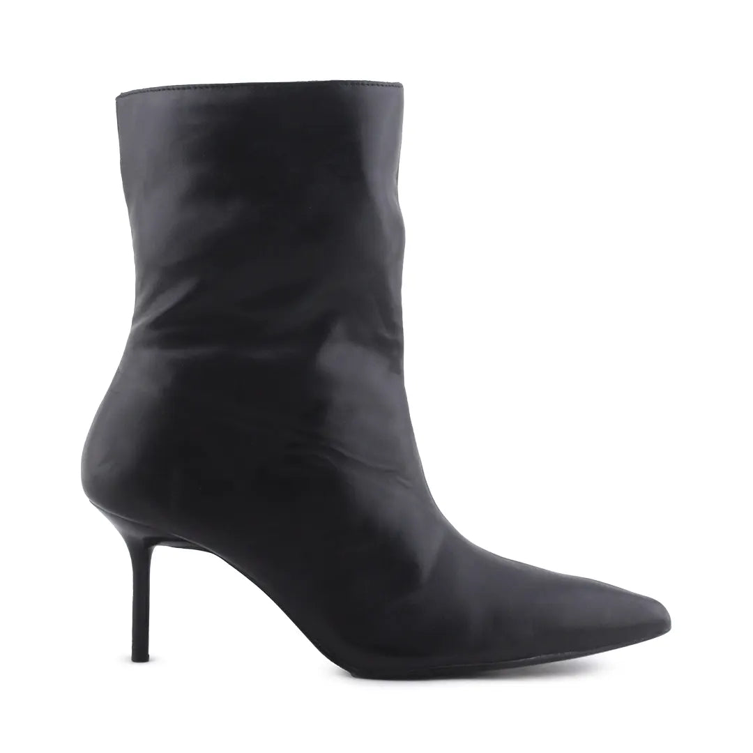 Zara | 100% Authentic Leather