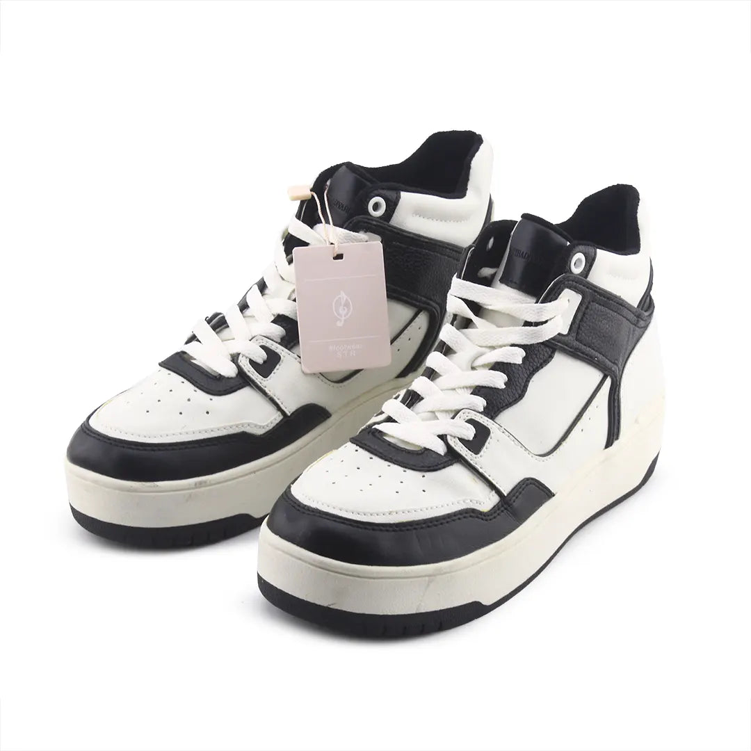 Stradivarius High Top Lace Up Shoes