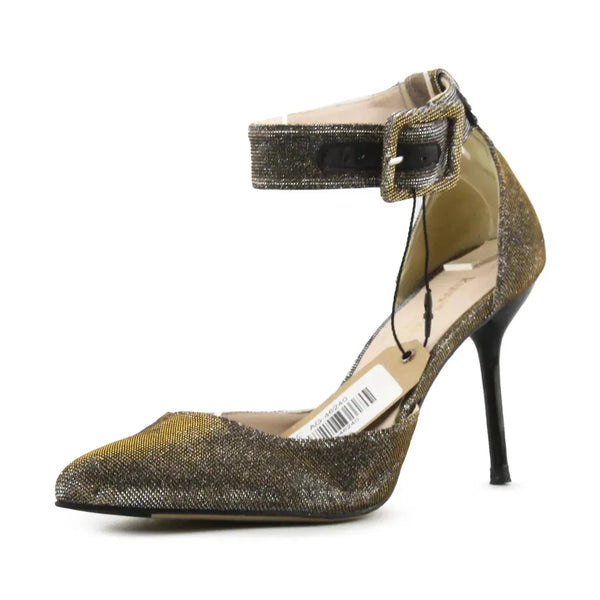 Russell & Bromley