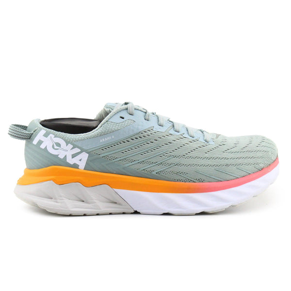 Hoka One One Arahi 4