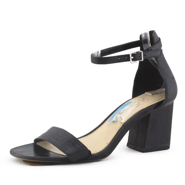 Vince Camuto