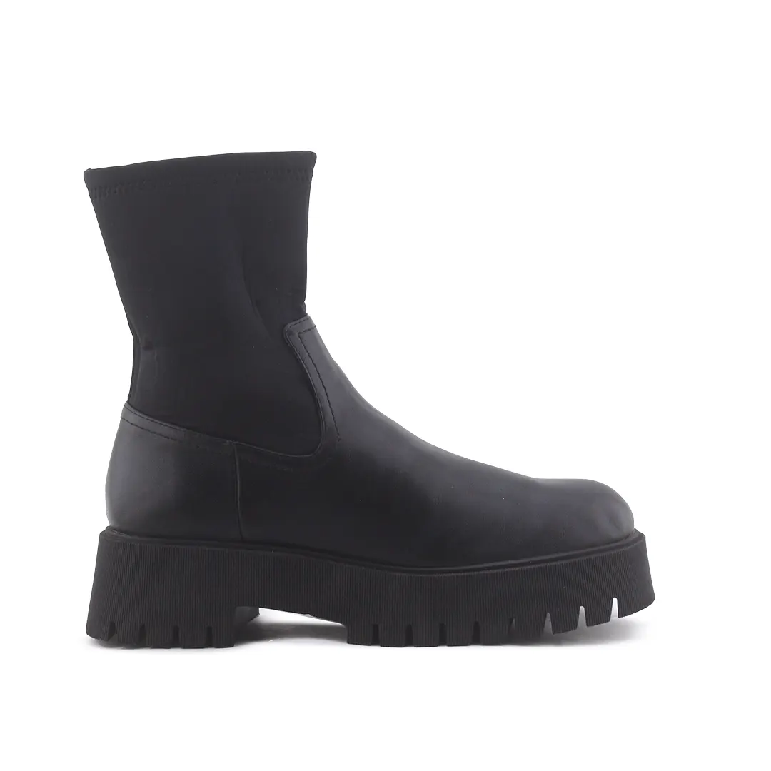 Stradivarius Zipper Ankle Boot | 100% Authentic Leather