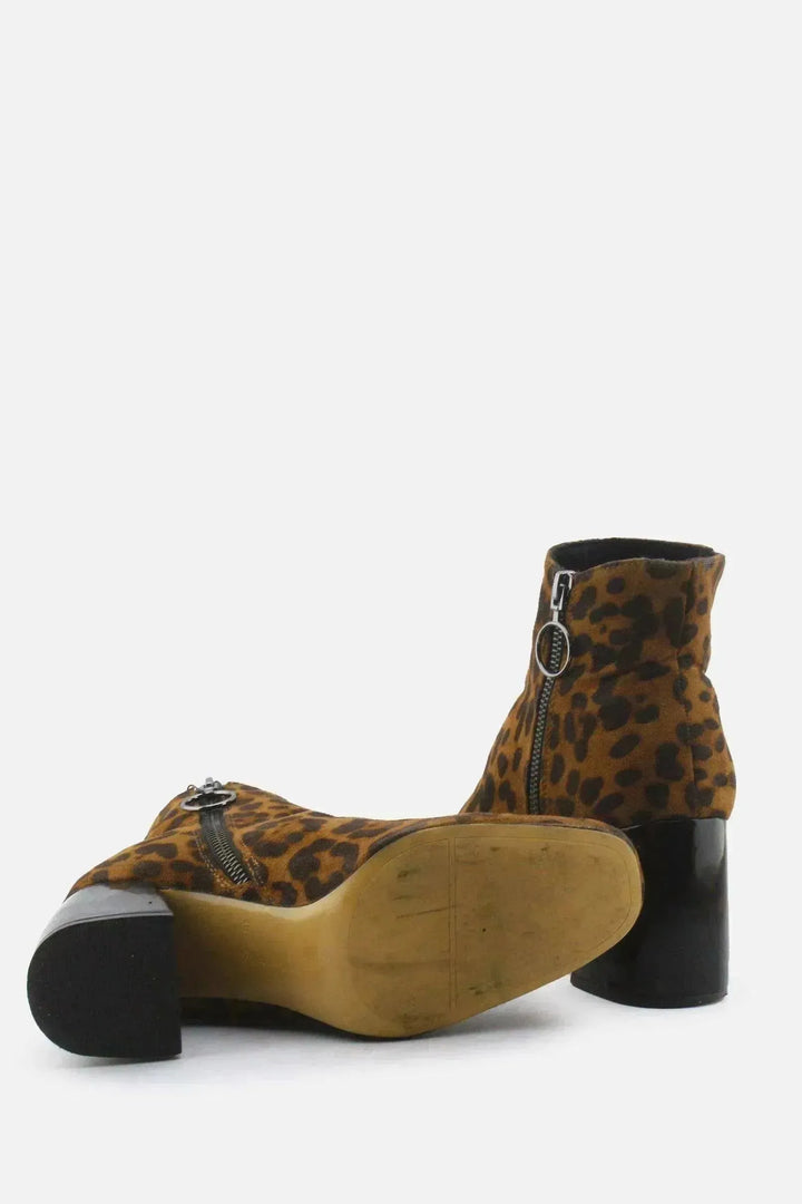 Stradivarius Zipper Block Ankle Boots | Suede - sundaybazar