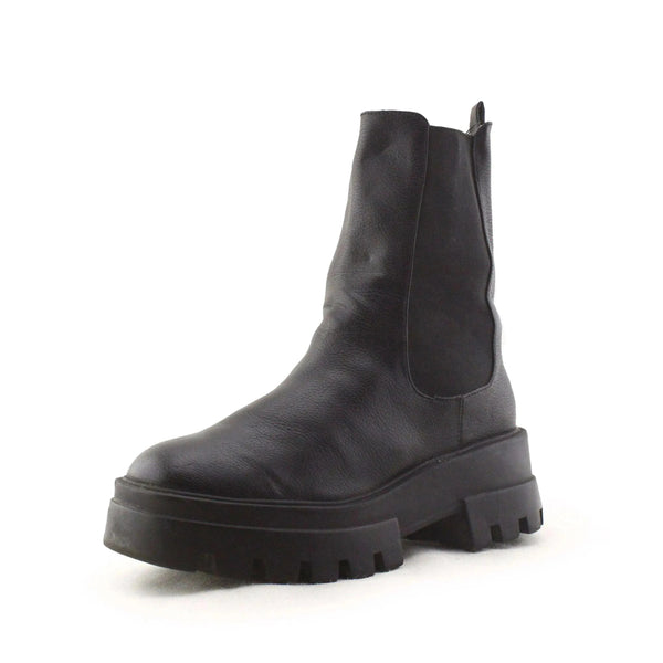 Pull & Bear | 100% Authentic leather - sundaybazar