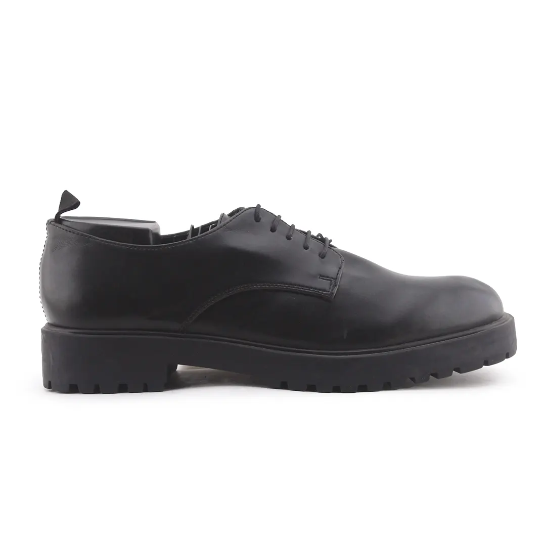 Lefties Black Shoe Edit.