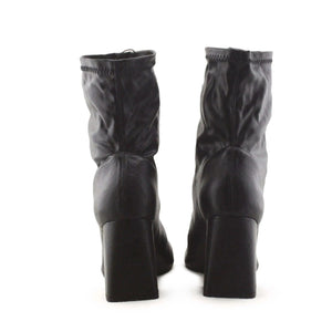 Bershka | 100% Authentic leather - sundaybazar
