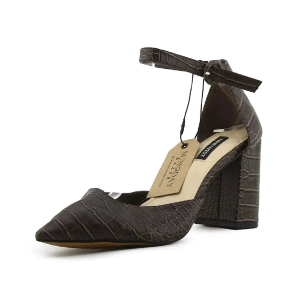 Nine West