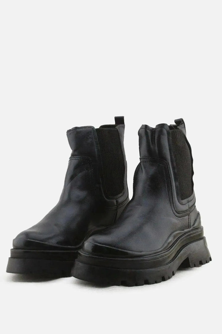 Stradivarius Stretchable Chelsea Ankle Boots | 100% Authentic Leather - sundaybazar