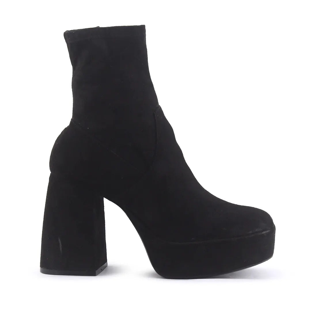 Bershka Zipper Suede Ankle Boot