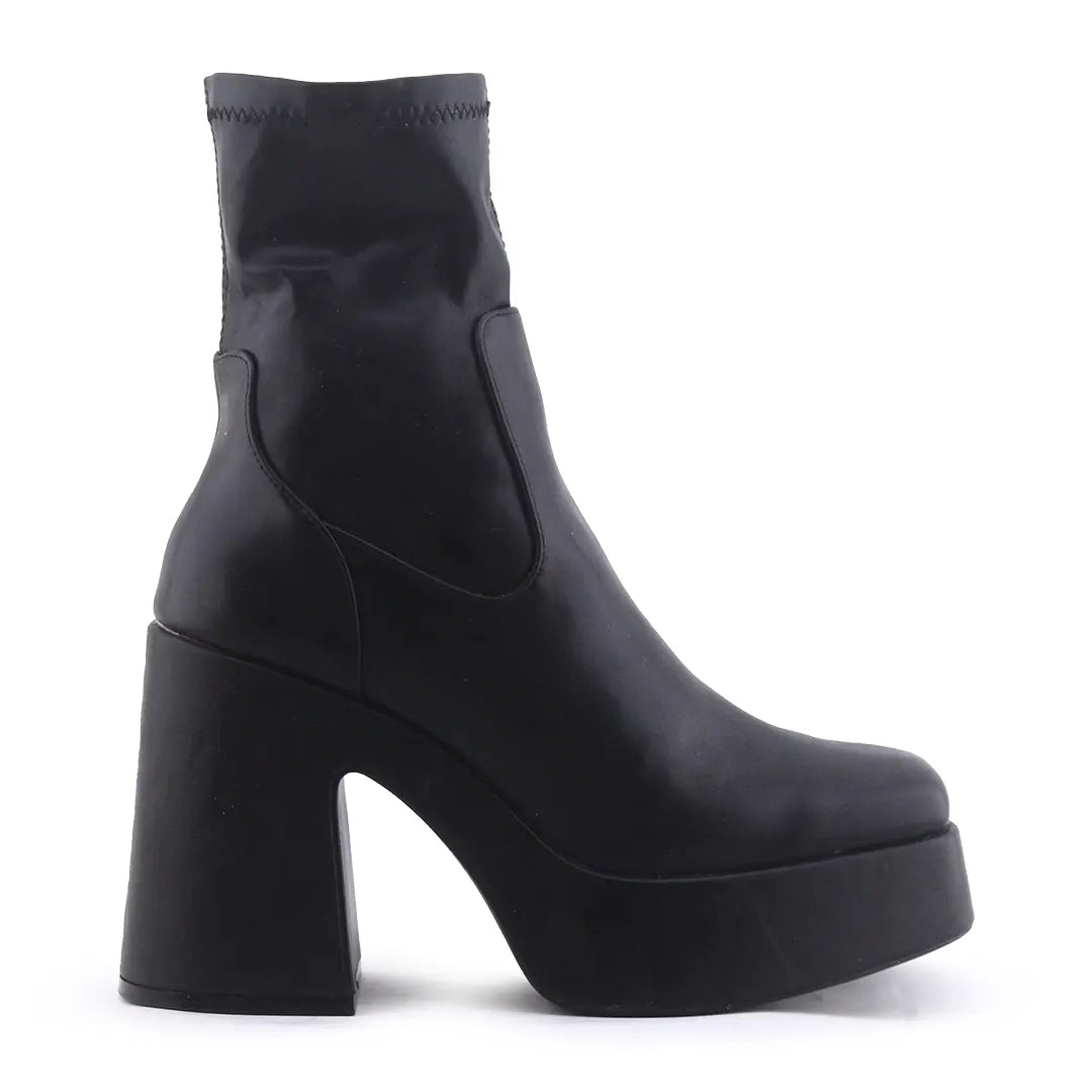Pull & Bear | 100% Authentic Leather