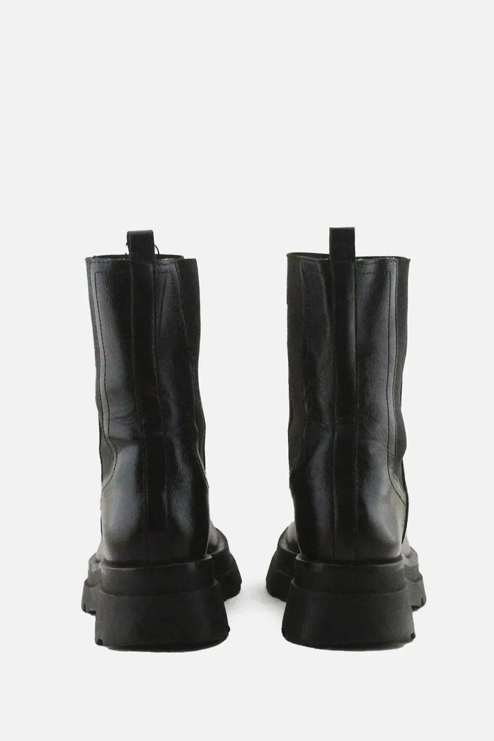 Stradivarius Stretchable Chelsea Ankle Boots | 100% Authentic Leather - sundaybazar