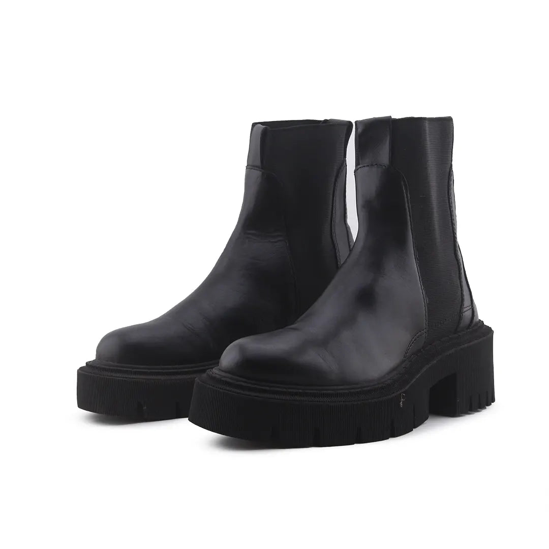 Zara Stretchable Chelsea Ankle Boots (100% Authentic Leather)