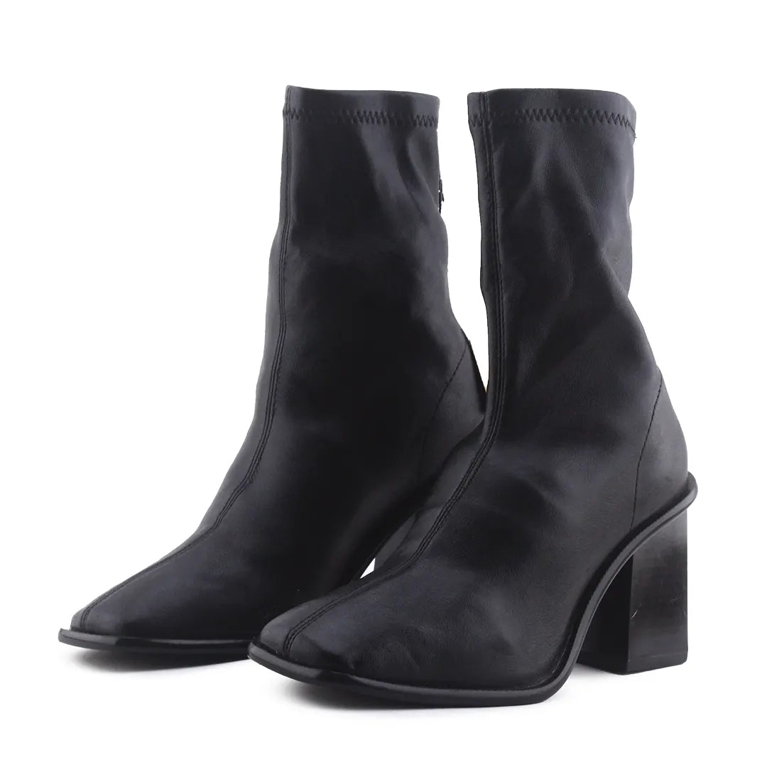 Pull & Bear | 100% Authentic Leather
