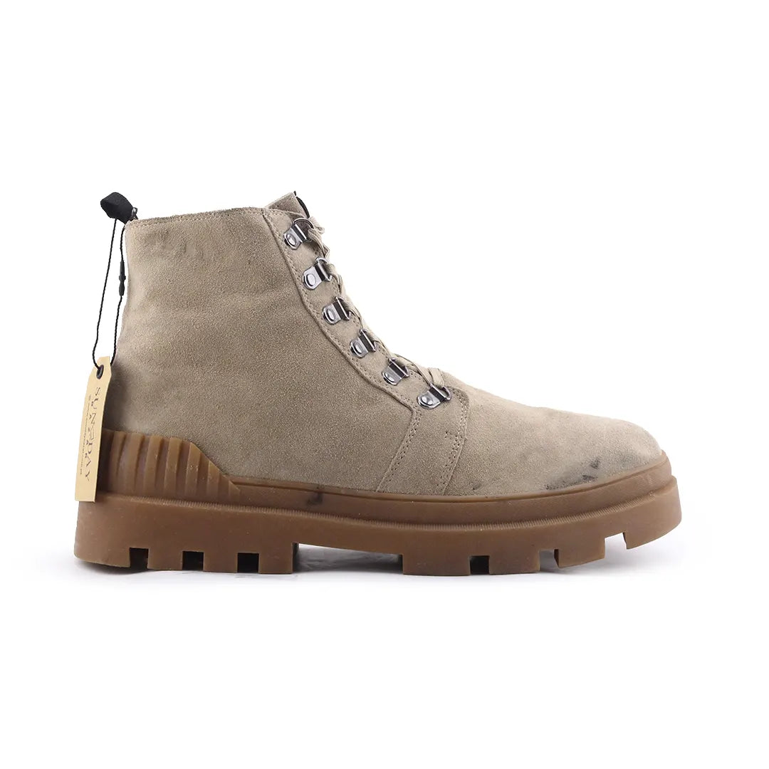 Pull & Bear Lace Up Suede Ankle Boot