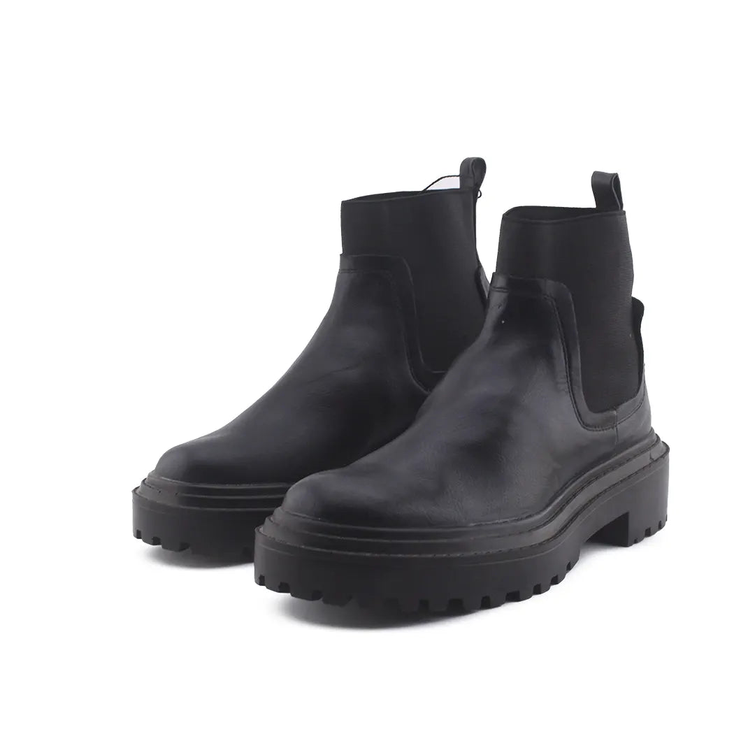 Stradivarius Stretchable Chelsea Ankle Boots (100% Authentic Leather)