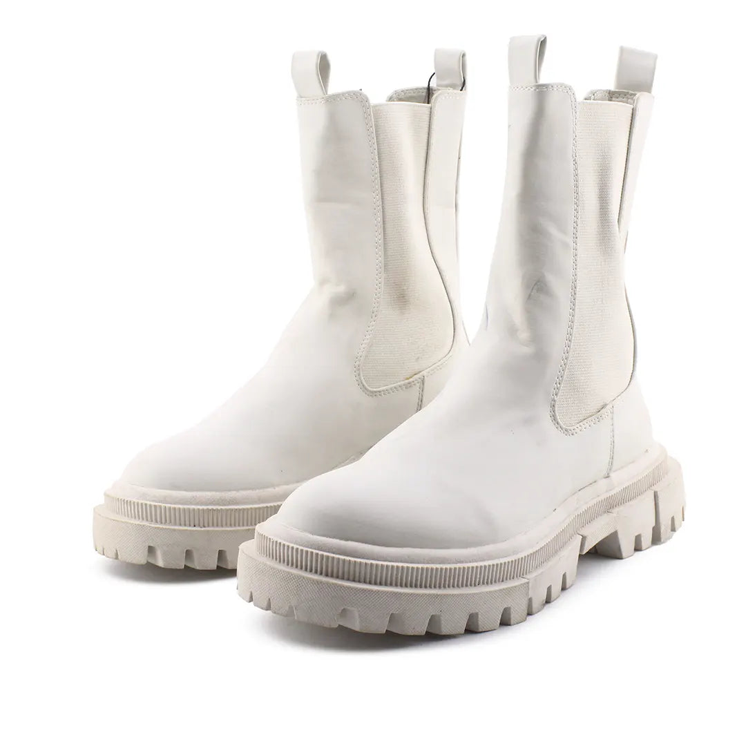 Bershka Stretchable Chelsea Ankle Boots (100% Authentic Leather)
