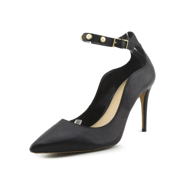 Vince Camuto