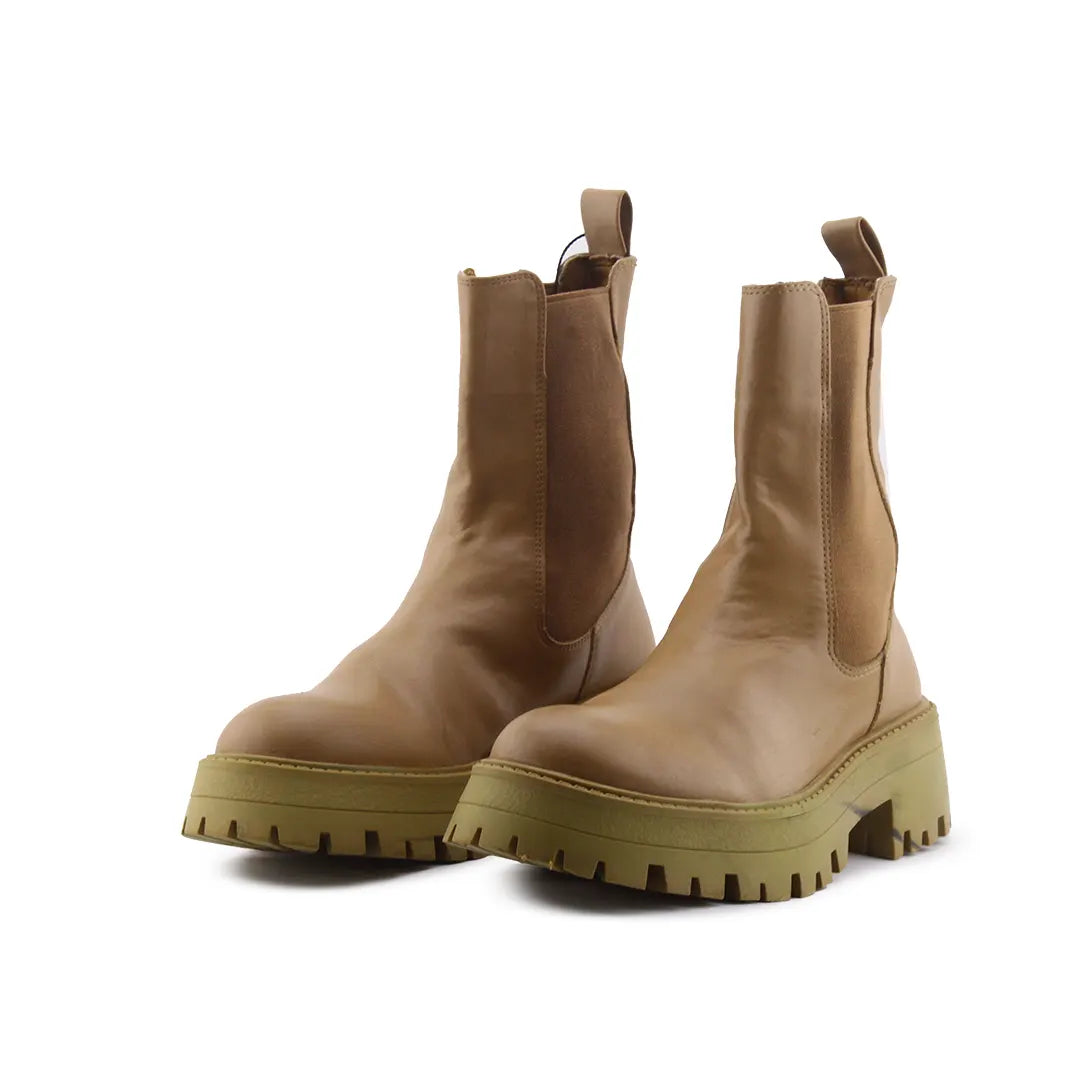 Pull & Bear Stretchable Chelsea Ankle Boots (100% Authentic Leather)