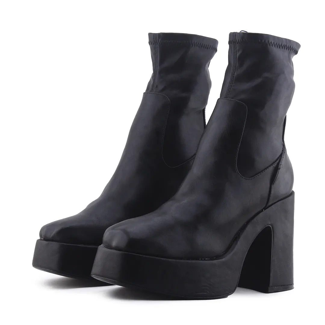 Pull & Bear | 100% Authentic Leather