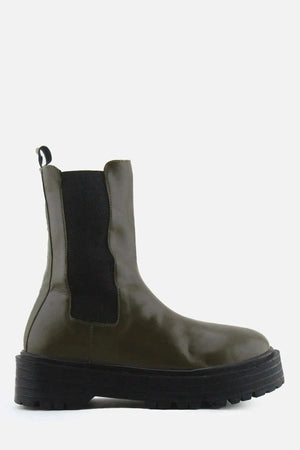 Pull & Bear Stretchable Chelsea Ankle Boots | 100% Authentic Leather - sundaybazar