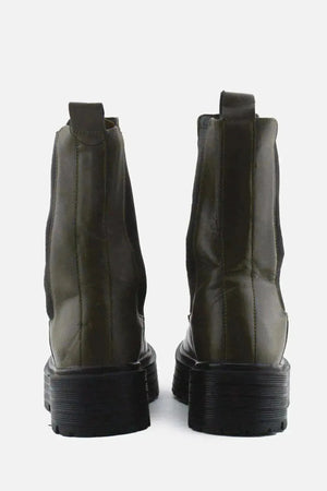 Pull & Bear Stretchable Chelsea Ankle Boots | 100% Authentic Leather - sundaybazar