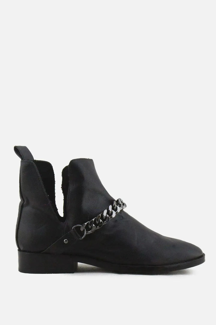 Stradivarius Chain Chelsea Ankle Boots | 100% Authentic Leather - sundaybazar