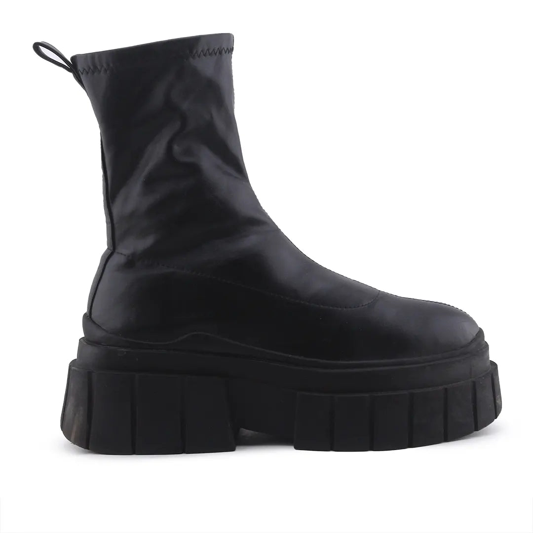 Bershka | 100% Authentic Leather