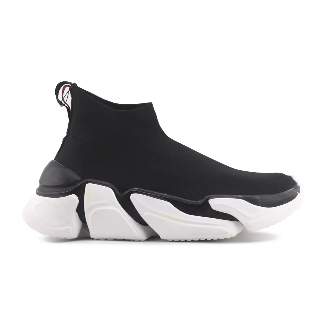 Zara Fabric Knit High Top Pull-On Socken Shoes