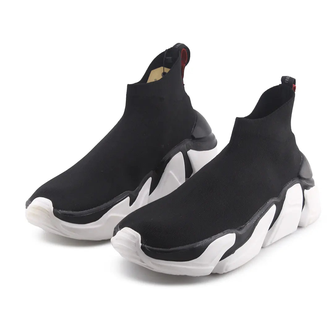 Zara Fabric Knit High Top Pull-On Socken Shoes