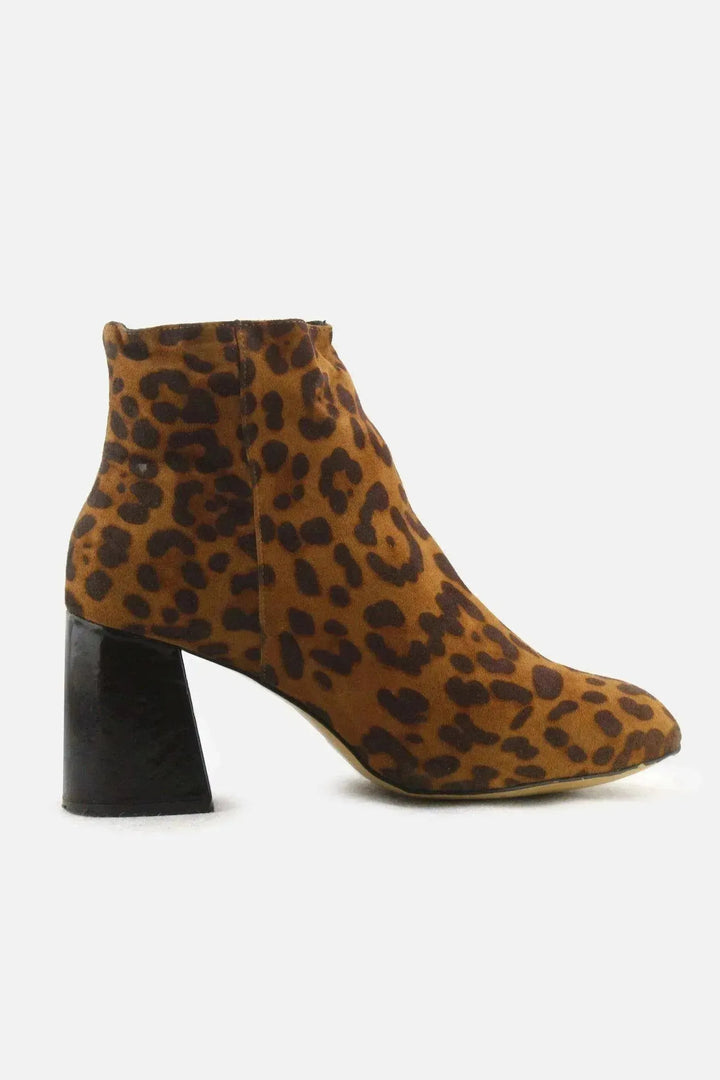 Stradivarius Zipper Block Heels Ankle Boots | Suede - sundaybazar