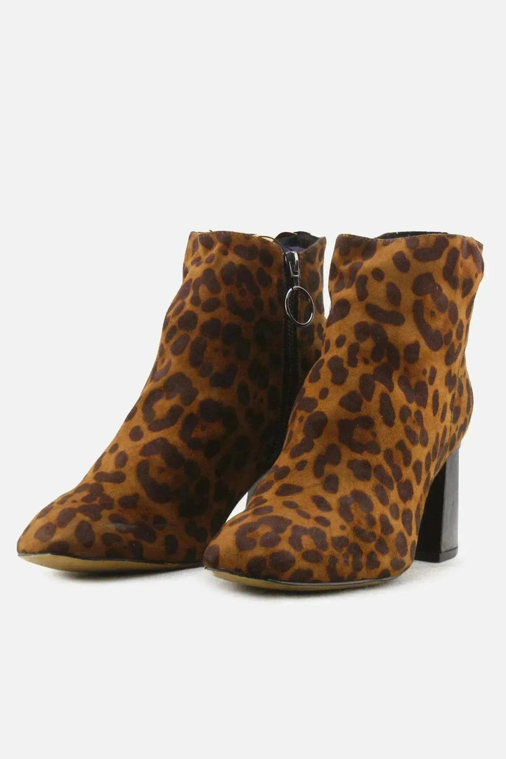 Stradivarius Zipper Block Heels Ankle Boots | Suede - sundaybazar