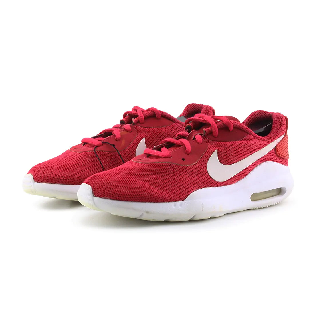 Nike Air Max Oketo Sneakers