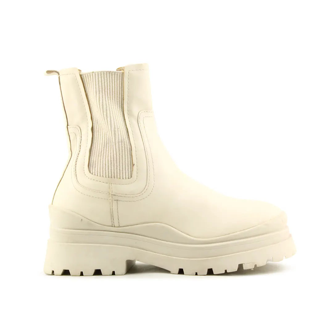 Stradivarius Sterchable Ankle Boots