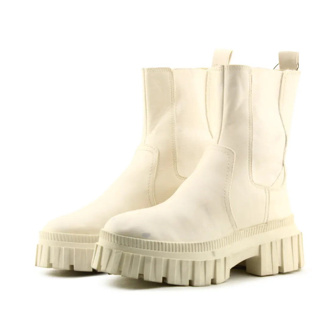 Stradivarius Sterchable Ankle Boots