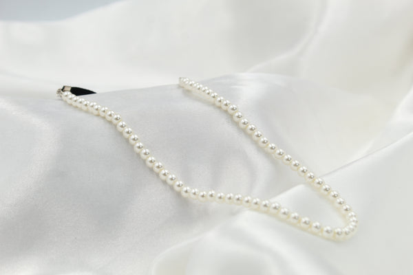 H & M Pearl Necklace