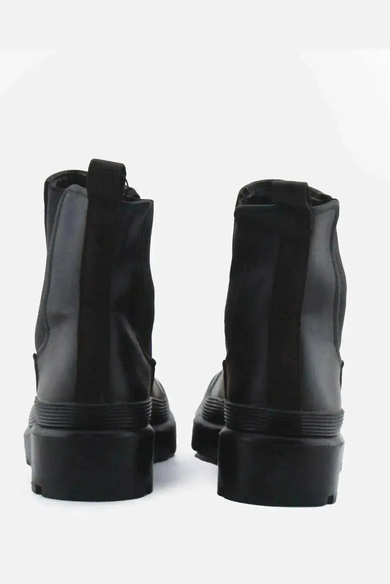 Pull & Bear Stretchable Chelsea Ankle Boots | 100% Authentic Leather - sundaybazar
